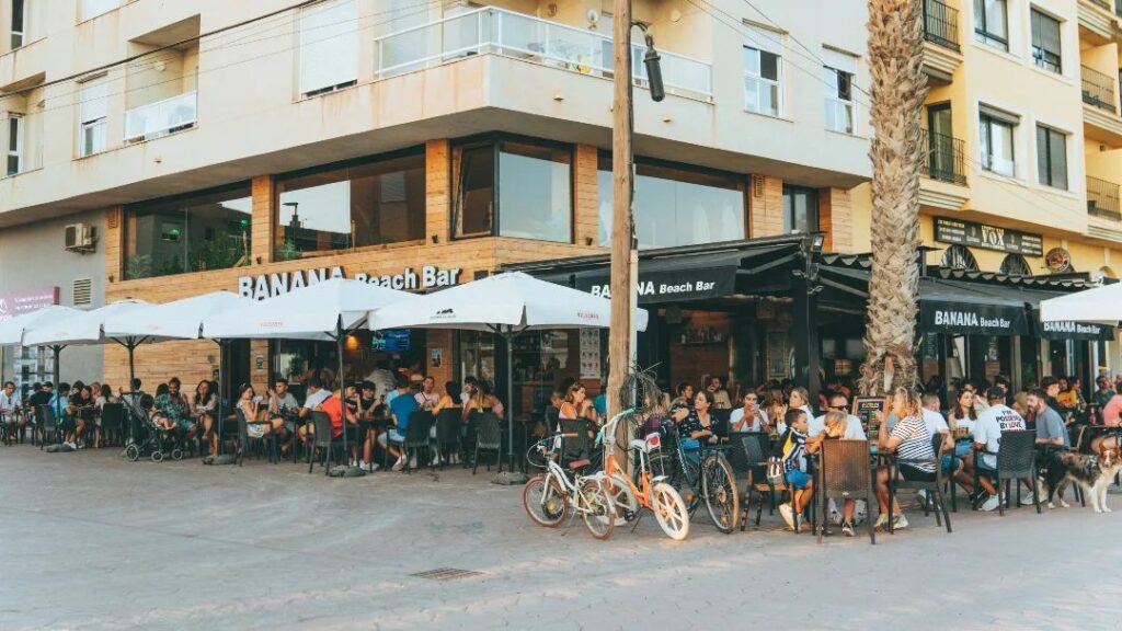 Banana Beach bar